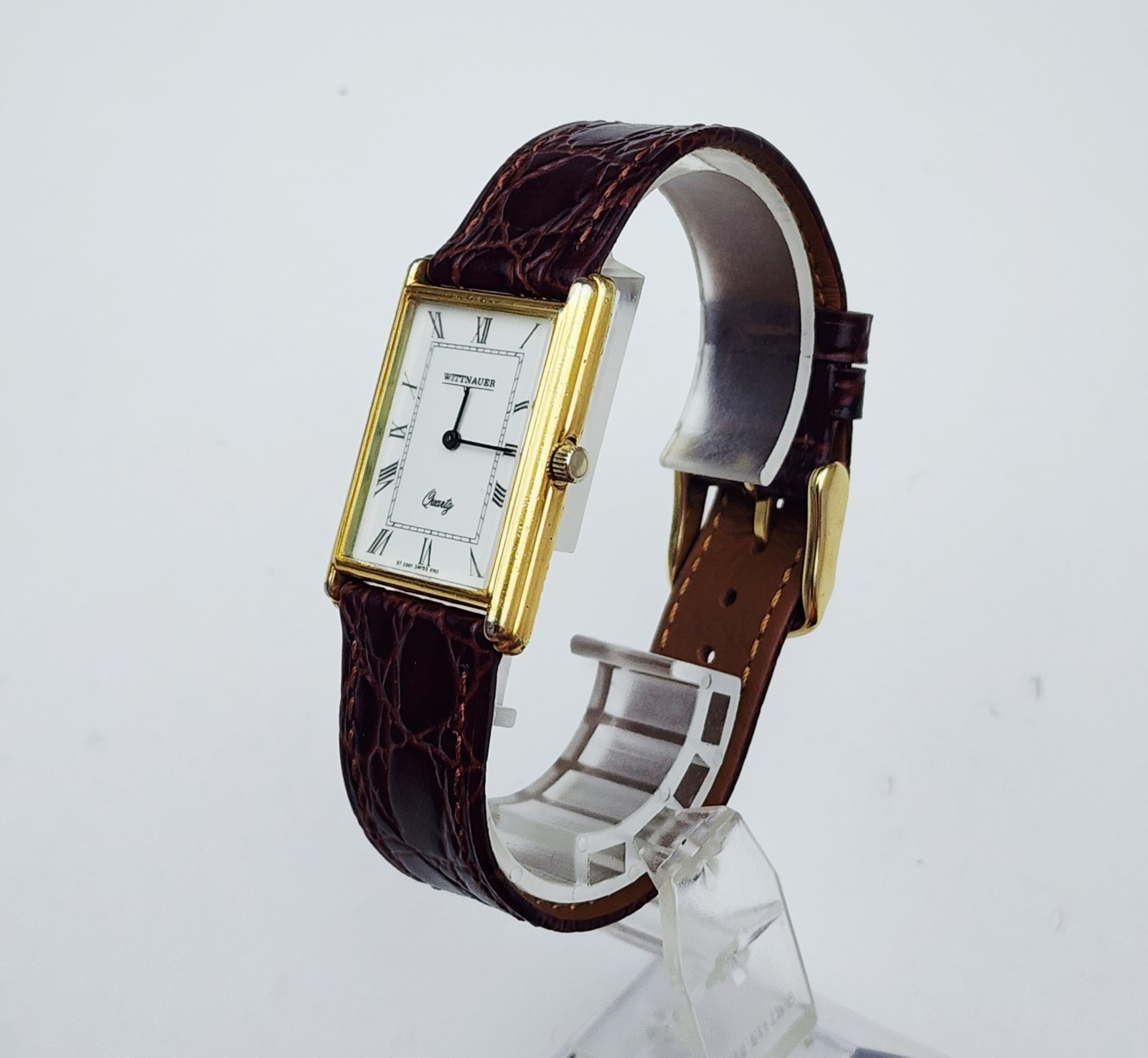 Men’s SWISS Vintage Watch WITTNAUER “Tank” 9782. Midsize