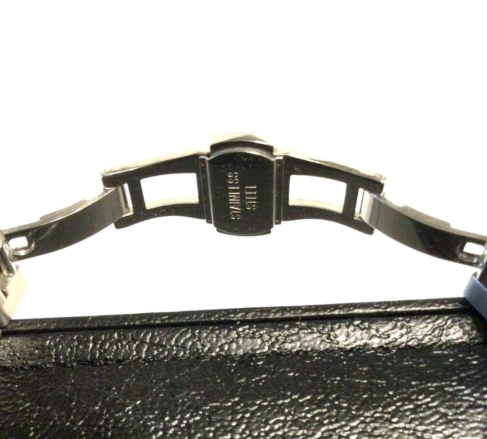 GUCCI 5500 SWISS MADE WATCH Small Black Dial Roman Numerals Stainless Case Band