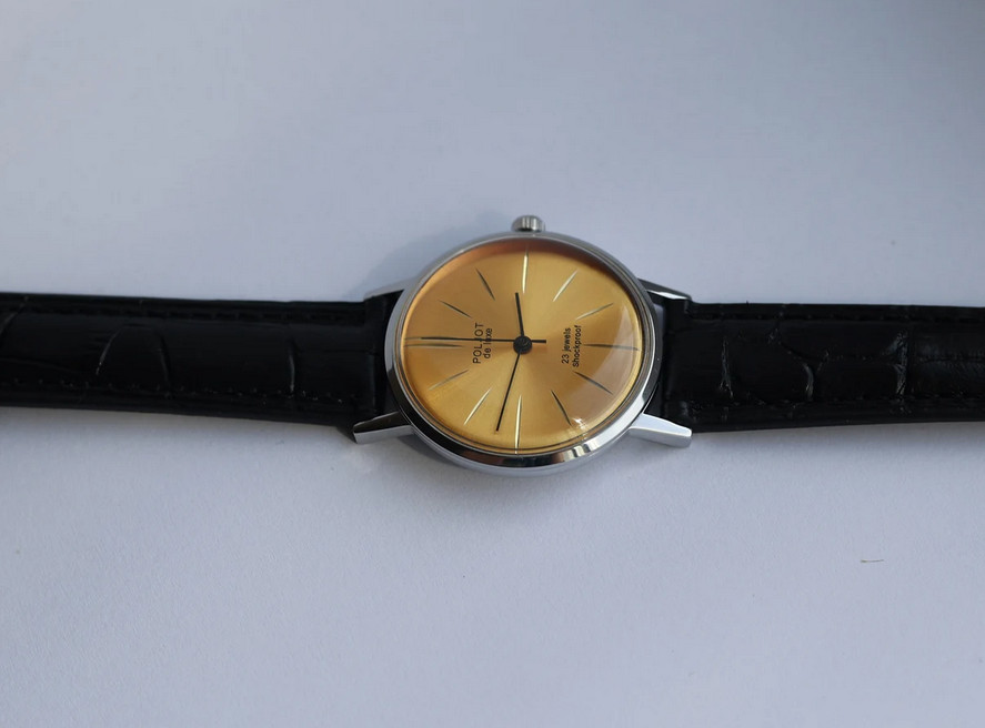 Poljot de Luxe Ultra Slim Wrist Watch Soviet Men’s Vintage Mechanical Watch USSR