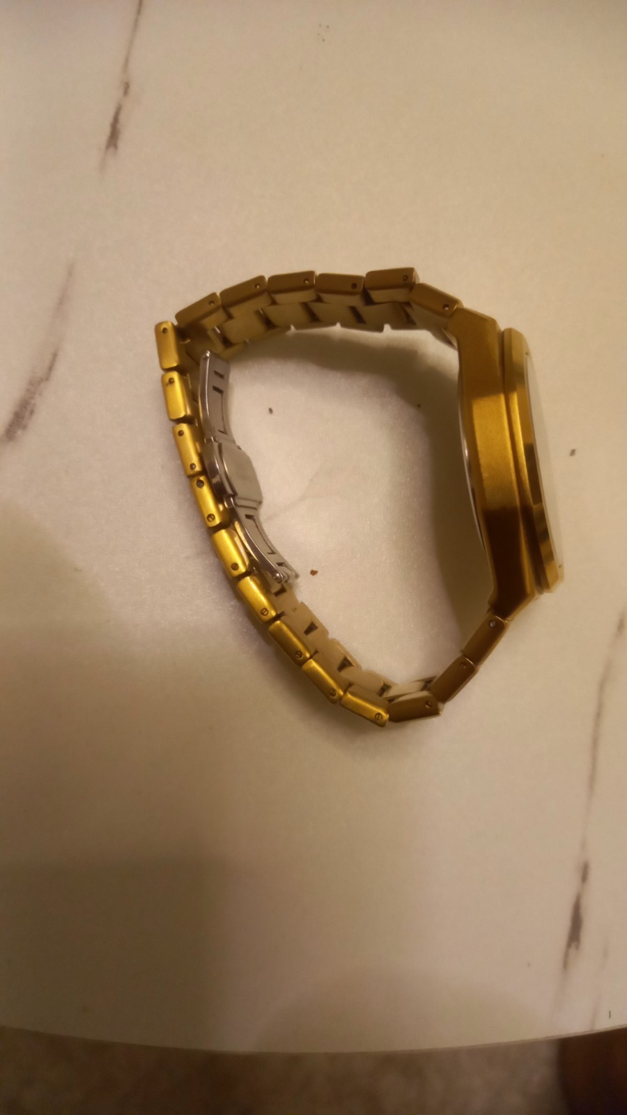 Premium Vava Voom Gold Edition – Stunning Watch with Arabic Indices – Timeless L