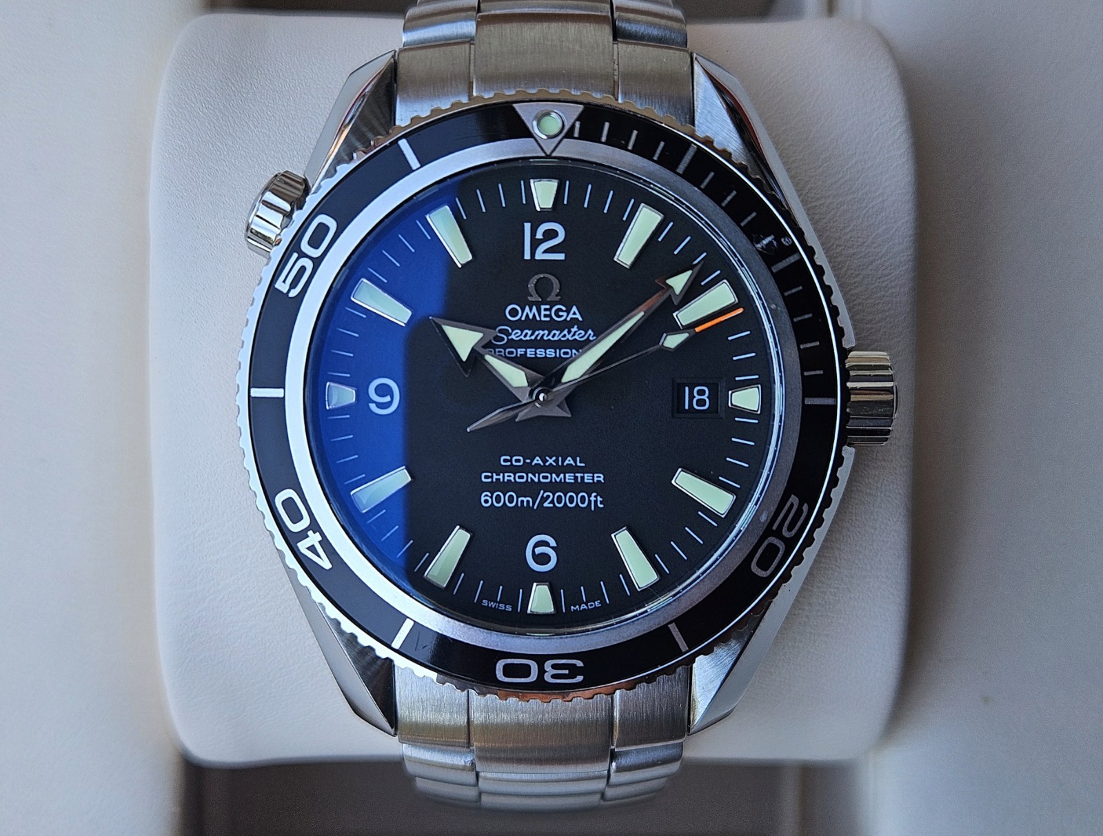 OMEGA Seamaster Planet Ocean Black 42mm 2201.50.00 (2007)