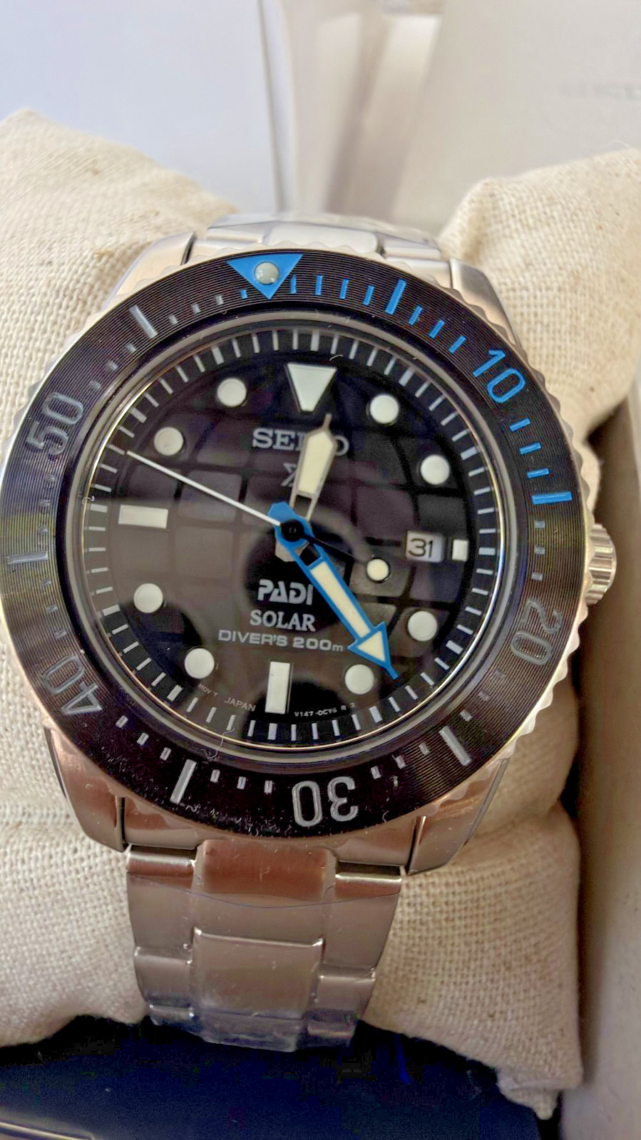 Seiko Prospex Sea Solar Power SNE575 Black Dial Men Stainless Steel Watch 38.5mm