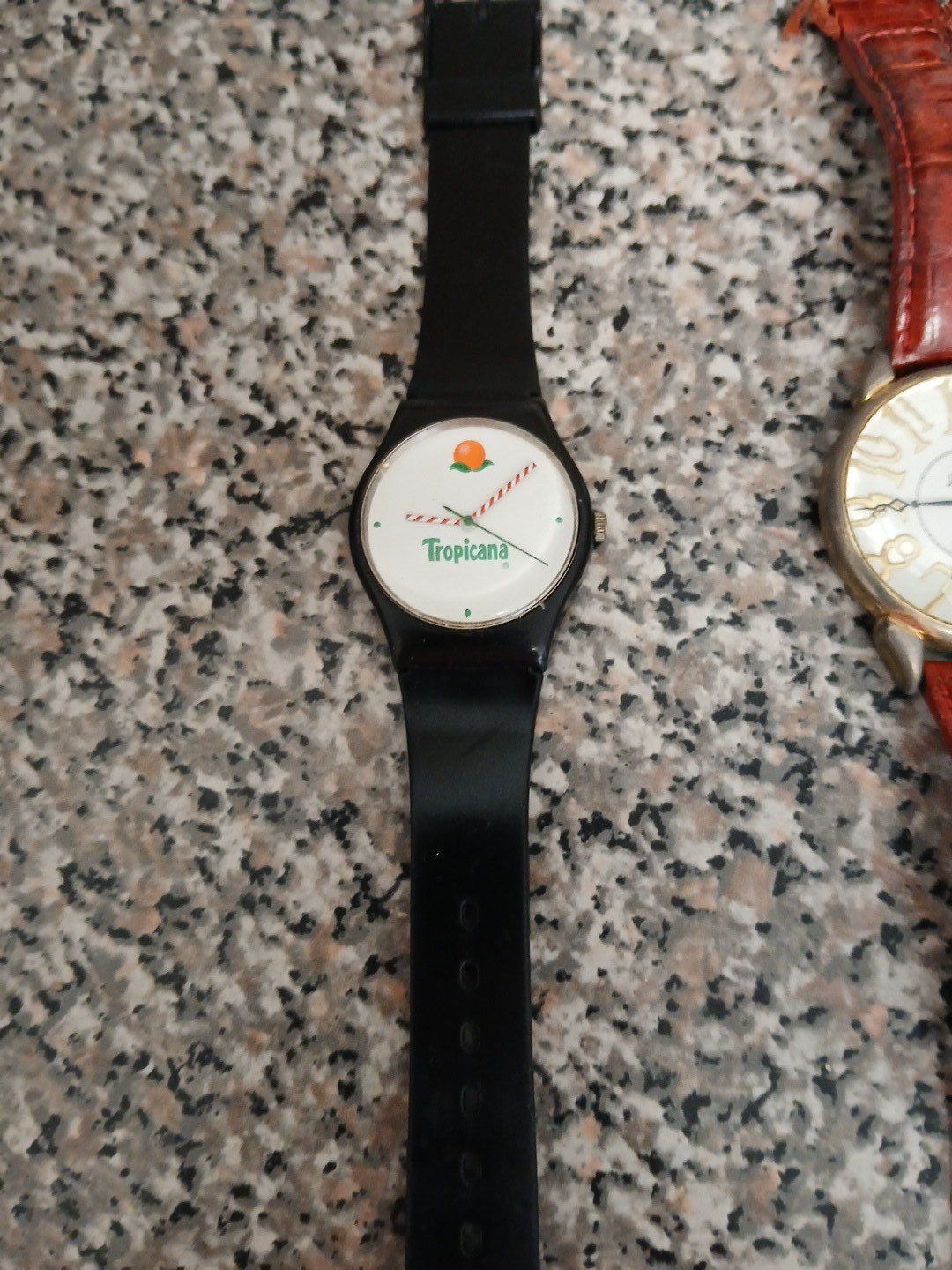 CHOOSE ONE OR MORE-7 WOMEN WATCHES-Modern VTG Ads-Mickey-CasuaL-Leather-Elegant