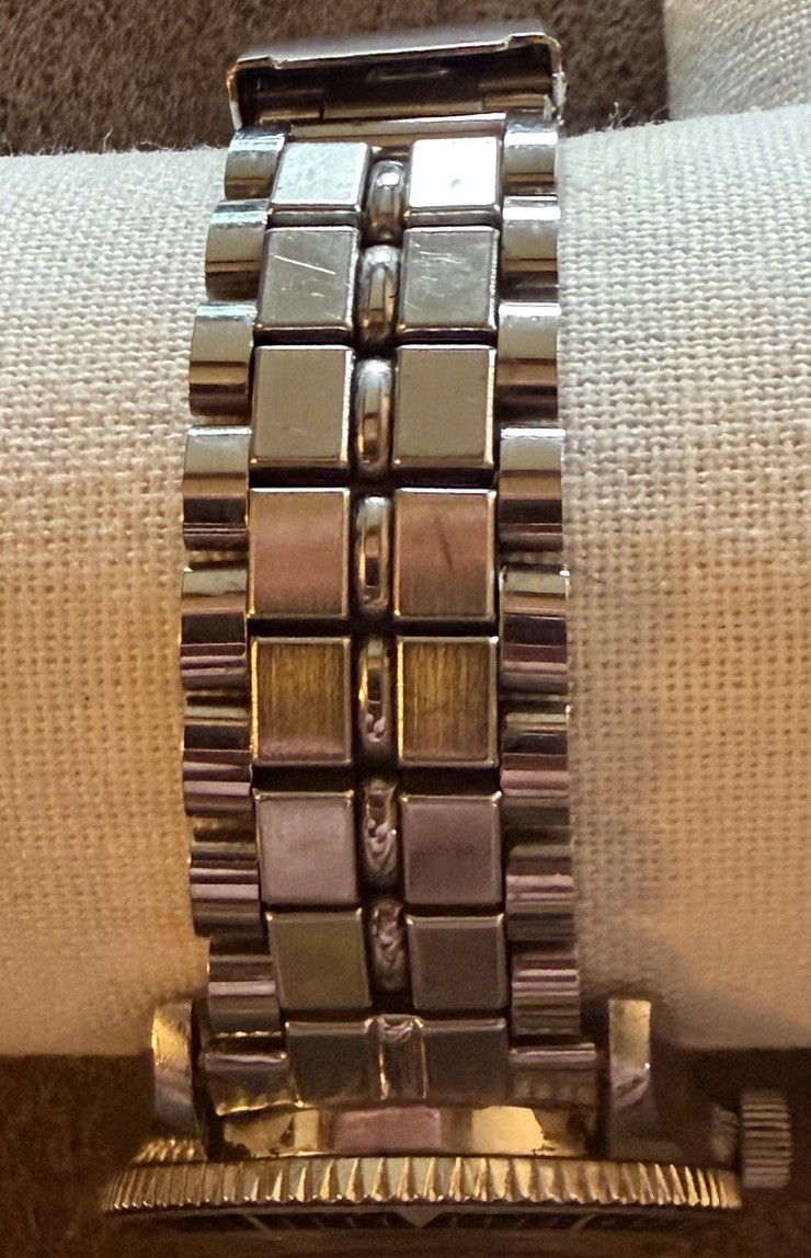 Vintage Caravelle Sea Hunter 666 Skin Diver Men’s Wristwatch Explorer Dive
