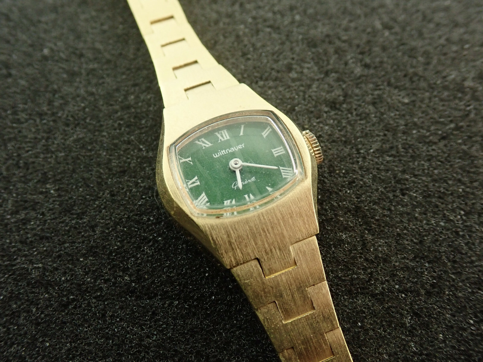 RETRO LADIES 13.4MM WITTNAUER WRIST WATCH CAL. 6D8 – RUNNING
