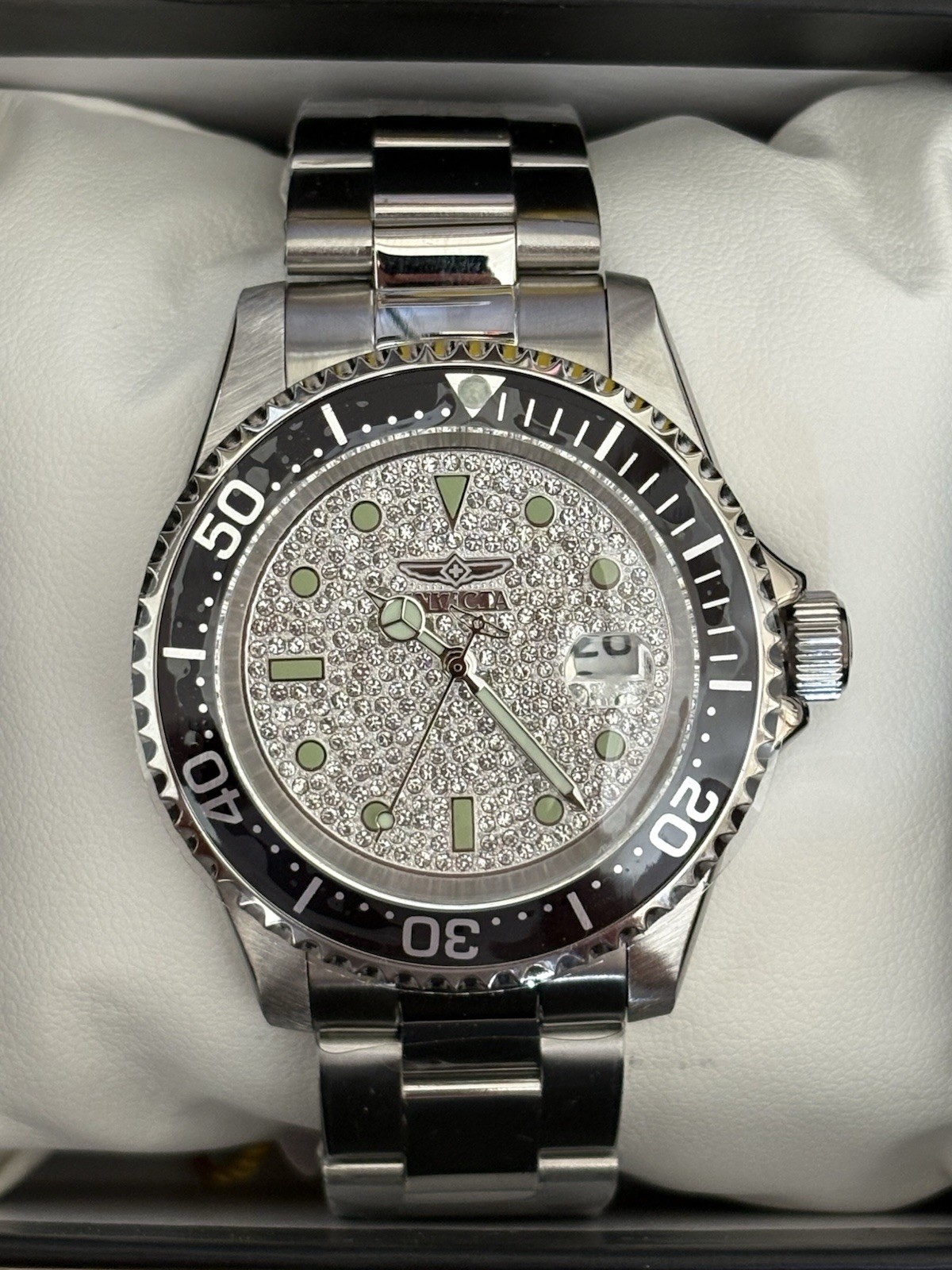 Invicta Men’s Pro Diver Automatic – 40mm 50278 – New In Box