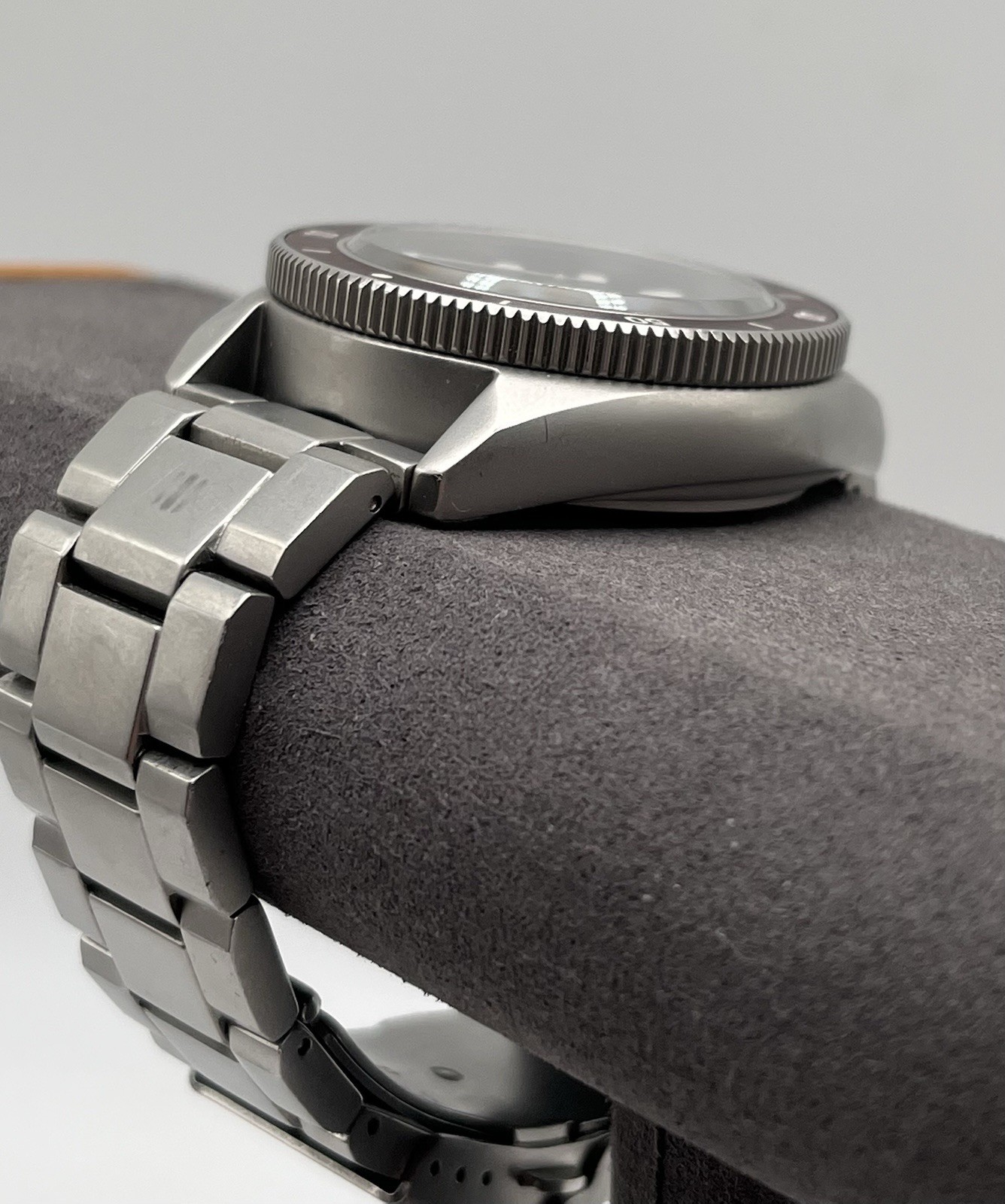 Tsovet Burgundy Blood JMT Men’s Automatic Watch – TS-4001-22