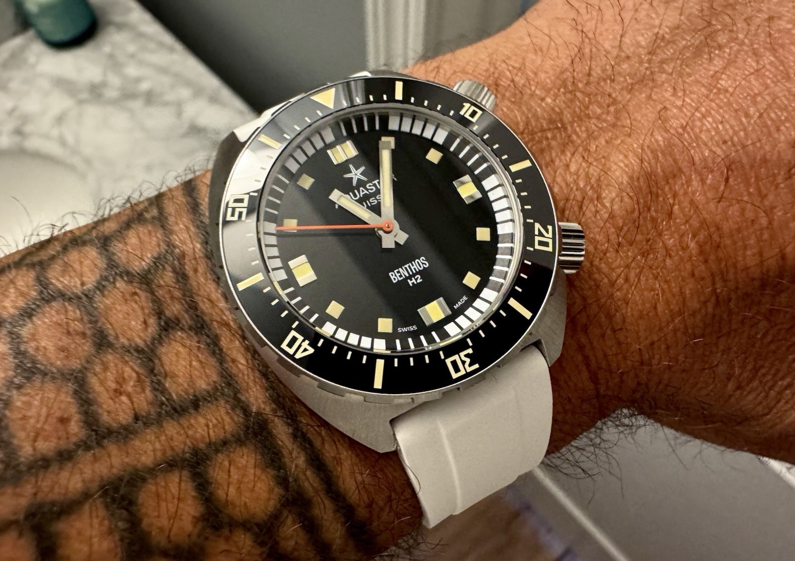 Aquastar Benthos H2 Limited Edition Automatic Diver 200m Black Dial 40mm 005/500