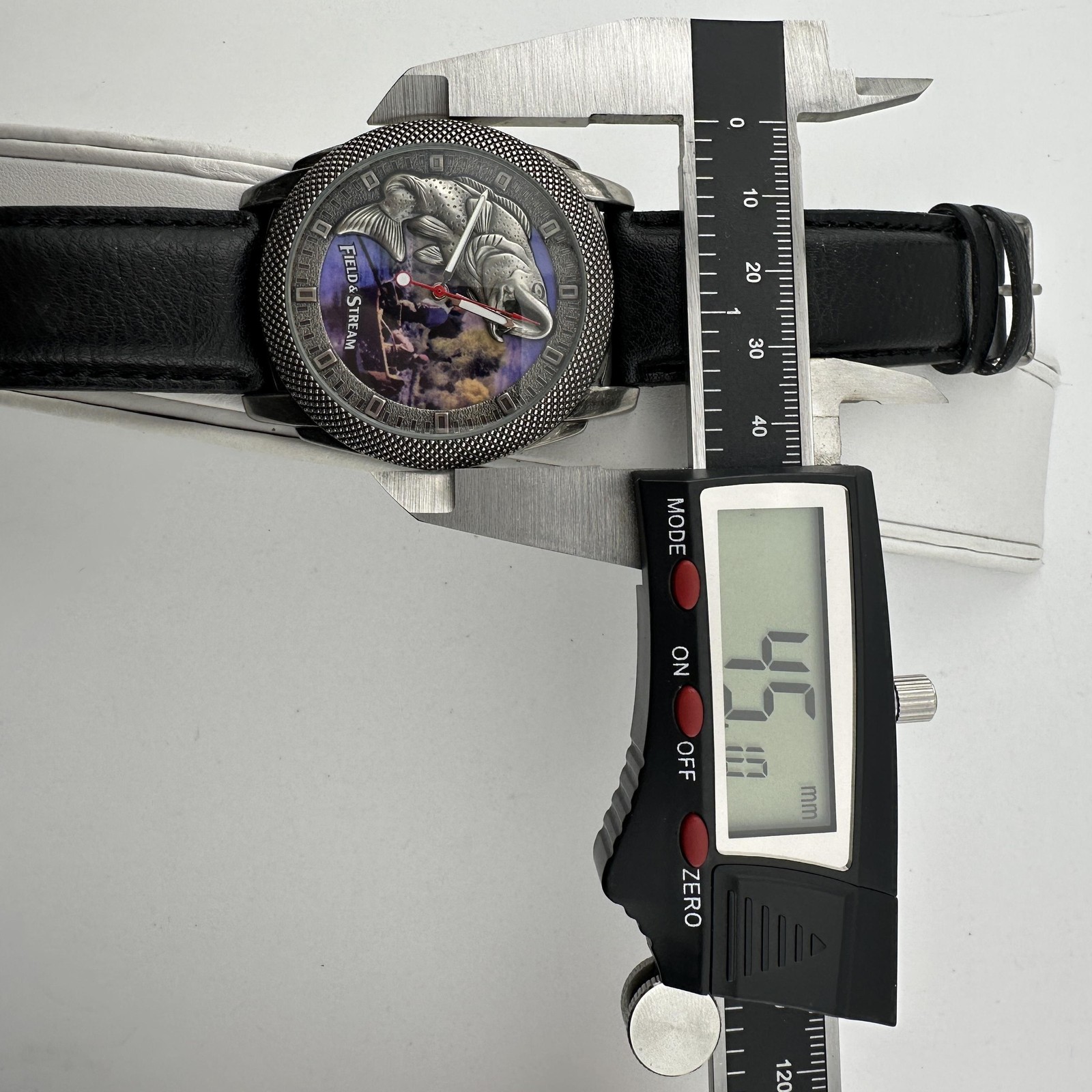 Field & Stream Mens Watch 45mm Multicolor Fish Dial Silver Case Black Leather
