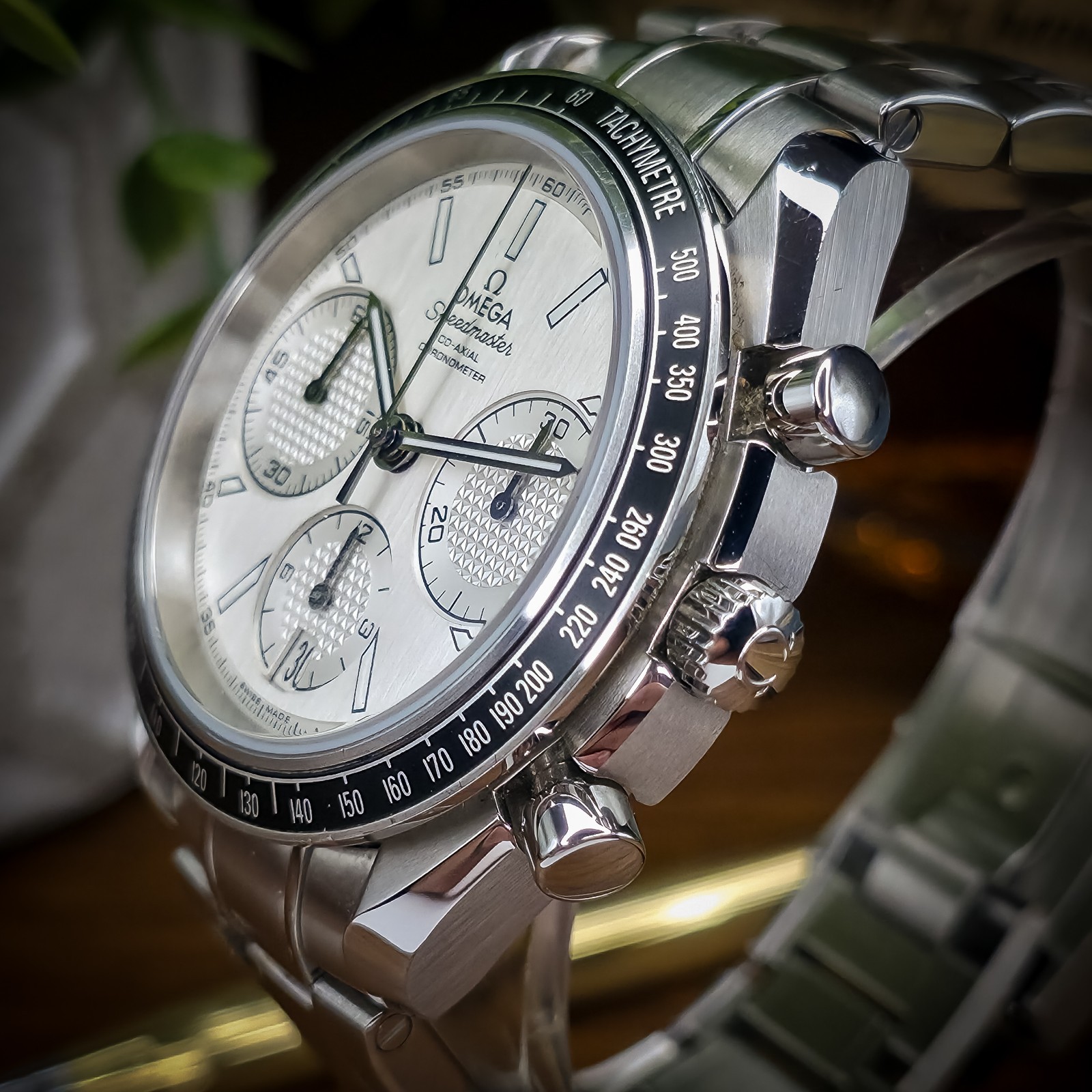 Omega Speedmaster Racing 40mm Silver Chronograph, Full Set, 326.30.40.50.02.001