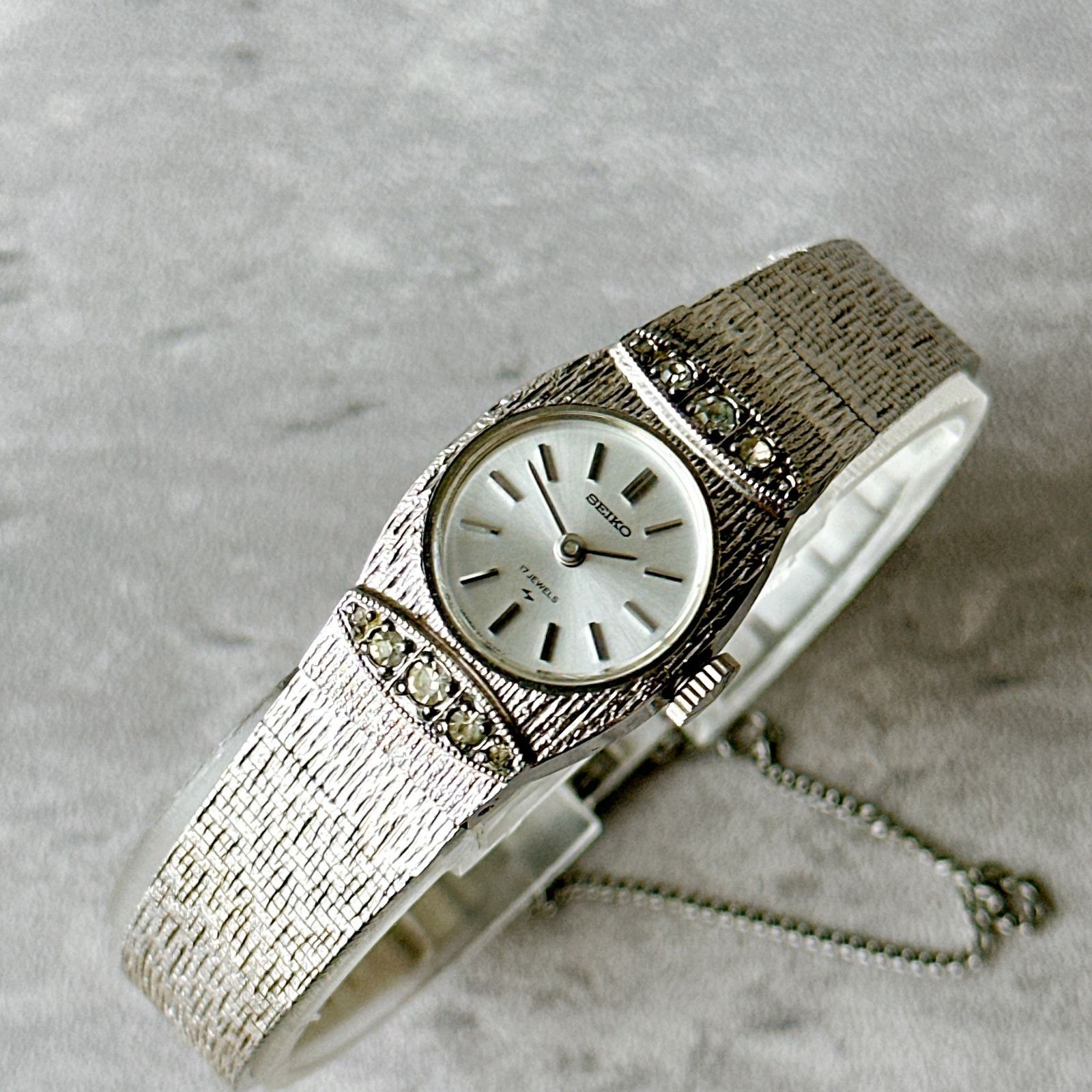 SEIKO 21 7500 17 Jewels Hand Wound Jewelry Watch Silver Diamond Pattern Decorati