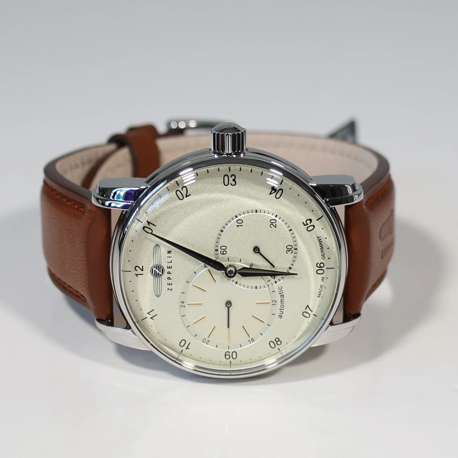 Zeppelin Captains Line Men’s Automatic Beige Dial Watch 8662-1