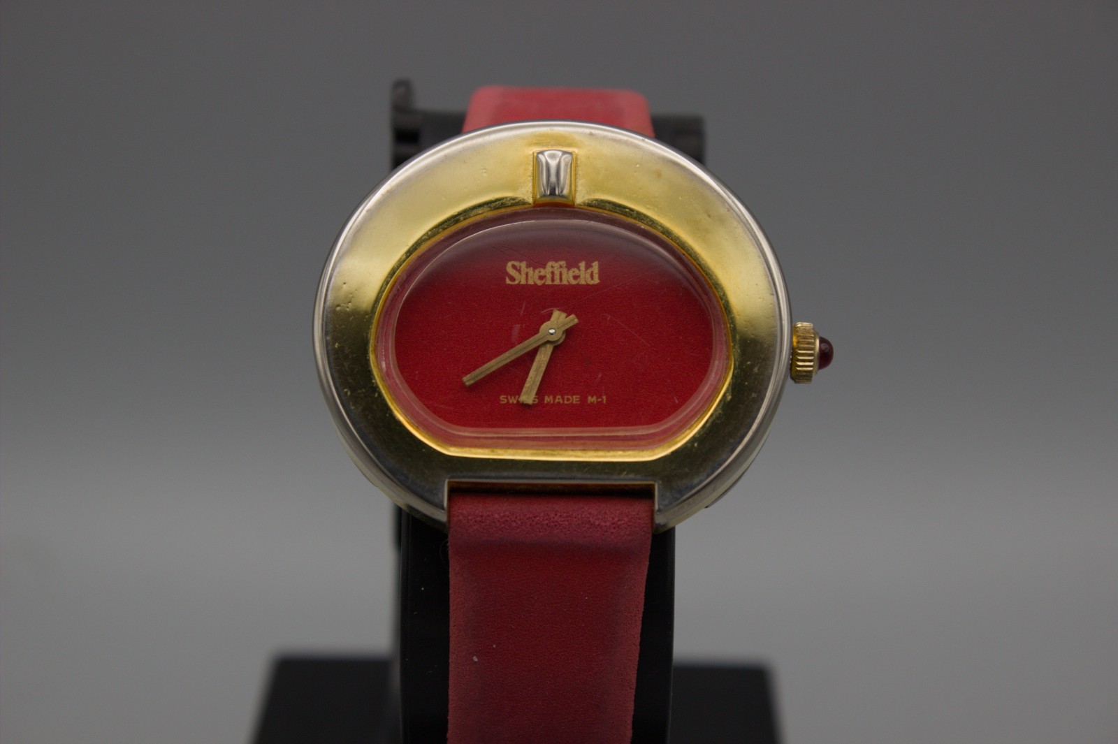 Sheffield Swiss Made M-1 Oval 38mm Red Dial Manual Wind Running Vintage