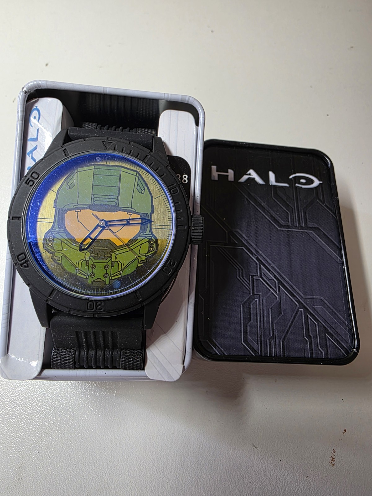 HALO Quartz Analog Wristwatch Black Rubber Strap w/ Tin Box