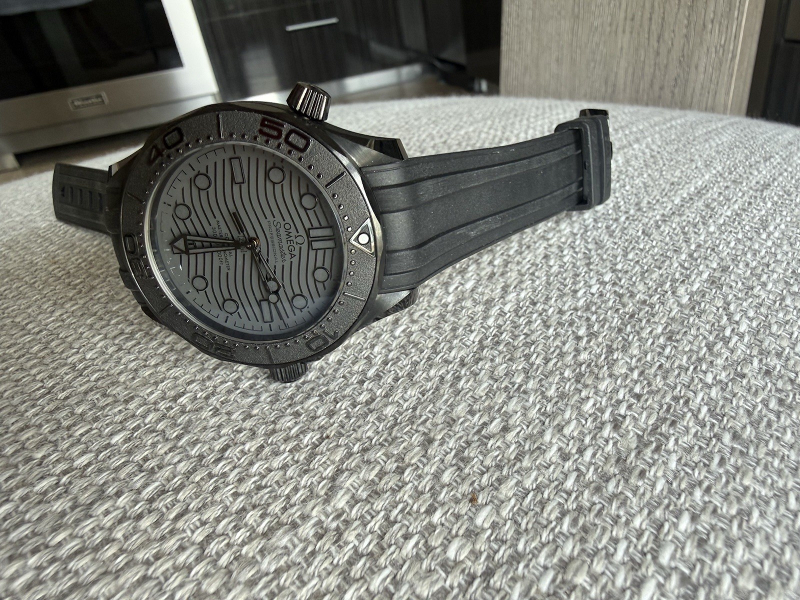 Omega Seamaster Diver 300M Black Black Ceramic 43.5mm 210.92.44.20.01.003