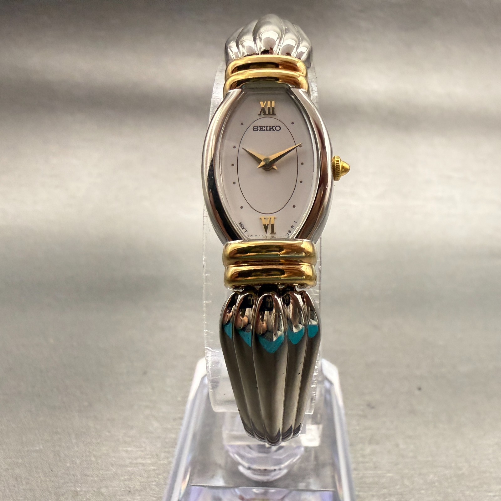 Seiko Watch Women 16mm White Dial Two Tone Oval Y150-5N90 New Battery Vintage