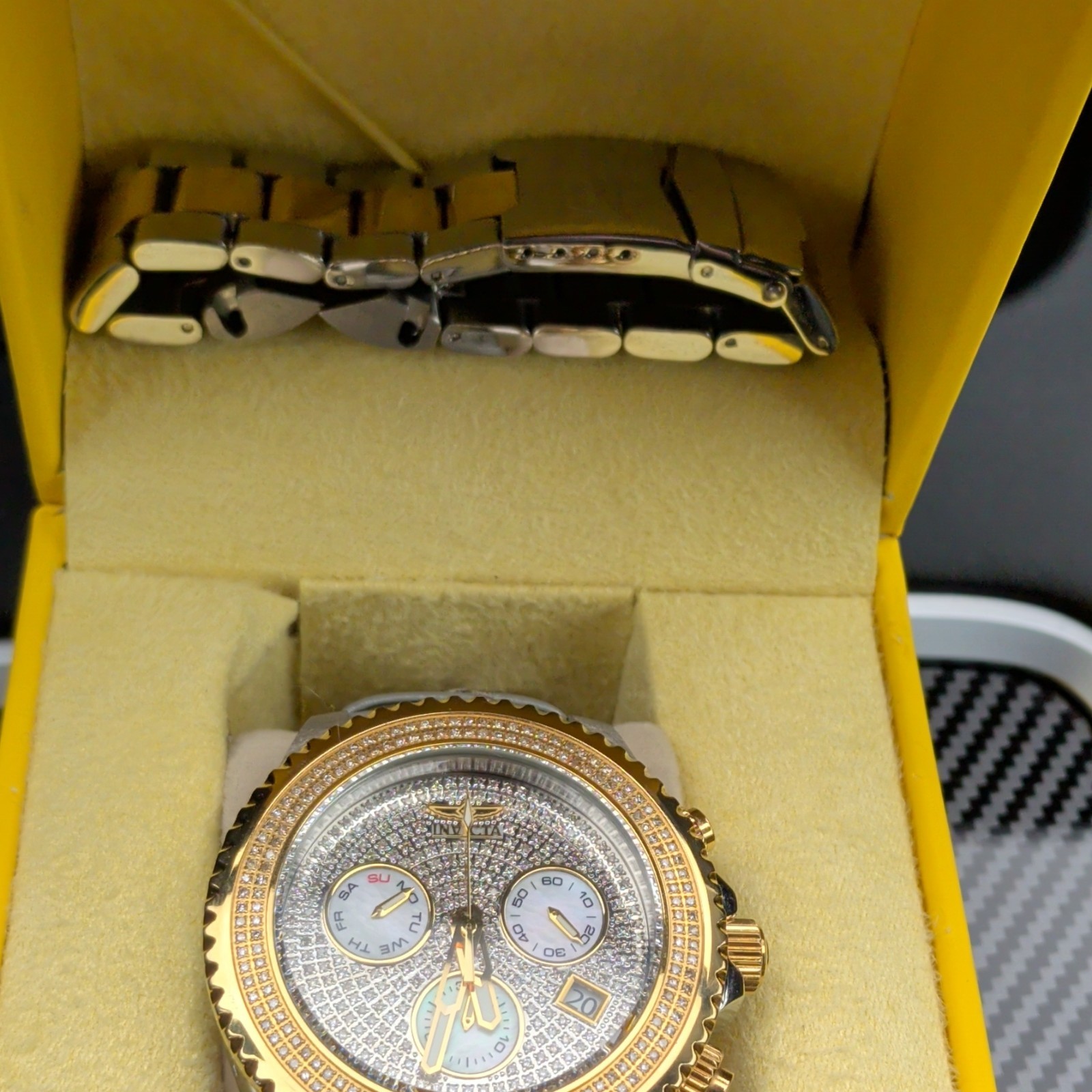 Invicta Grand Diver 30331 Quartz Diamond Gray Leather Strap Silver Gold 300m