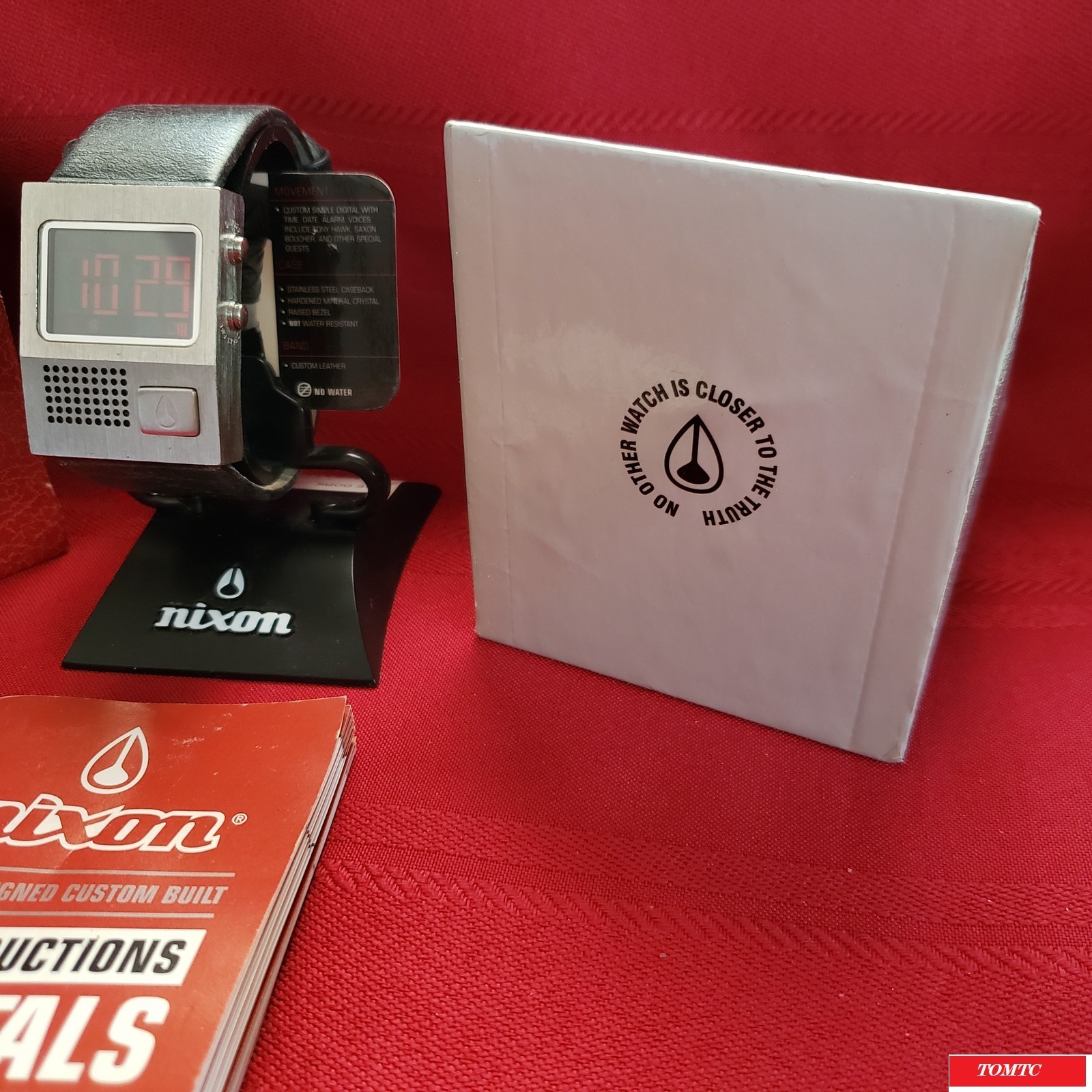 Nixon “The Dork” (Black) China Movement w/ Original Box & Stand & Manual [4C]