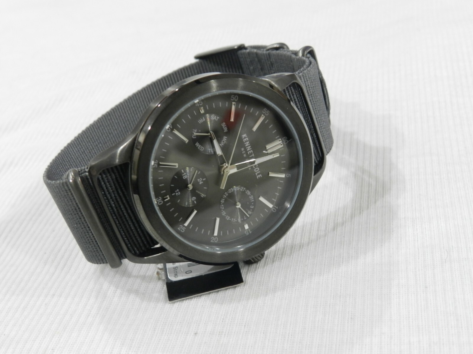 Kenneth Cole New York Dress Sport Stainless Steel Nylon Strap 10027885 no box