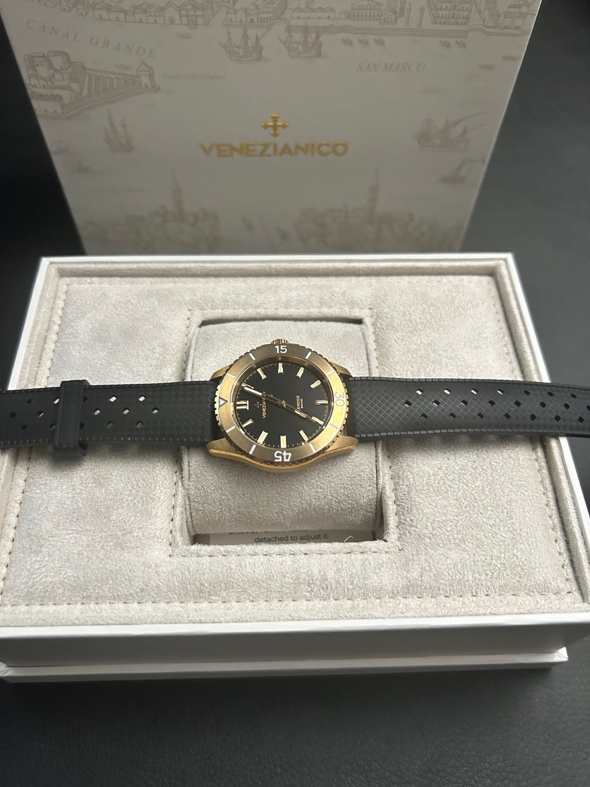 Venezianico Nereide Bronzo 39 3121555 Bronze Automatic Diver 200M Watch