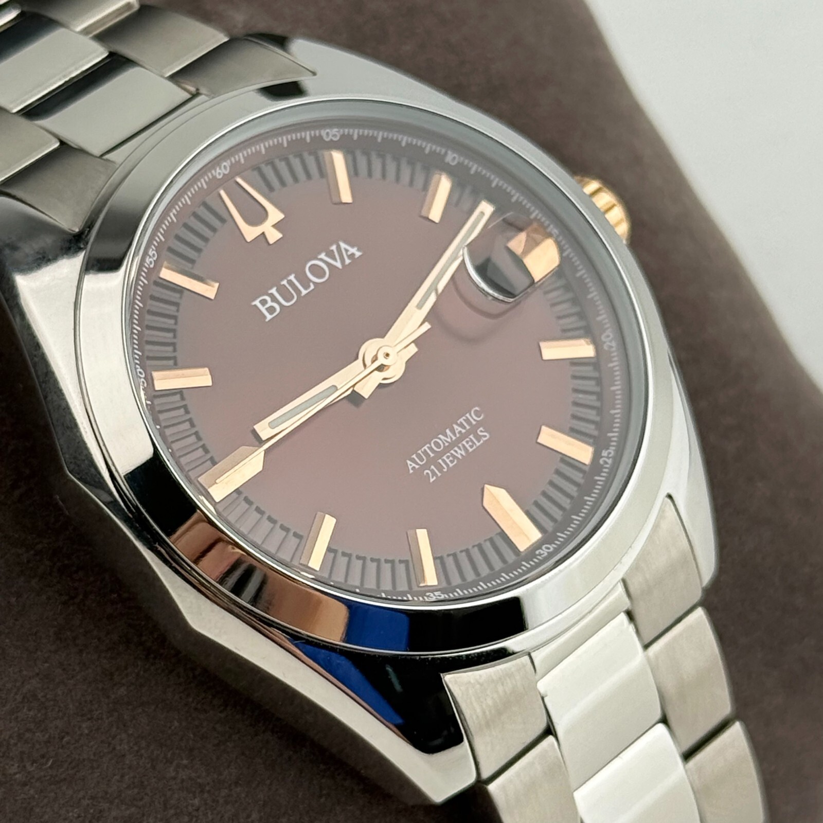 Bulova Surveyor Automatic Watch 39mm Red Dial Stainless Steel Men’s Watch 98B422