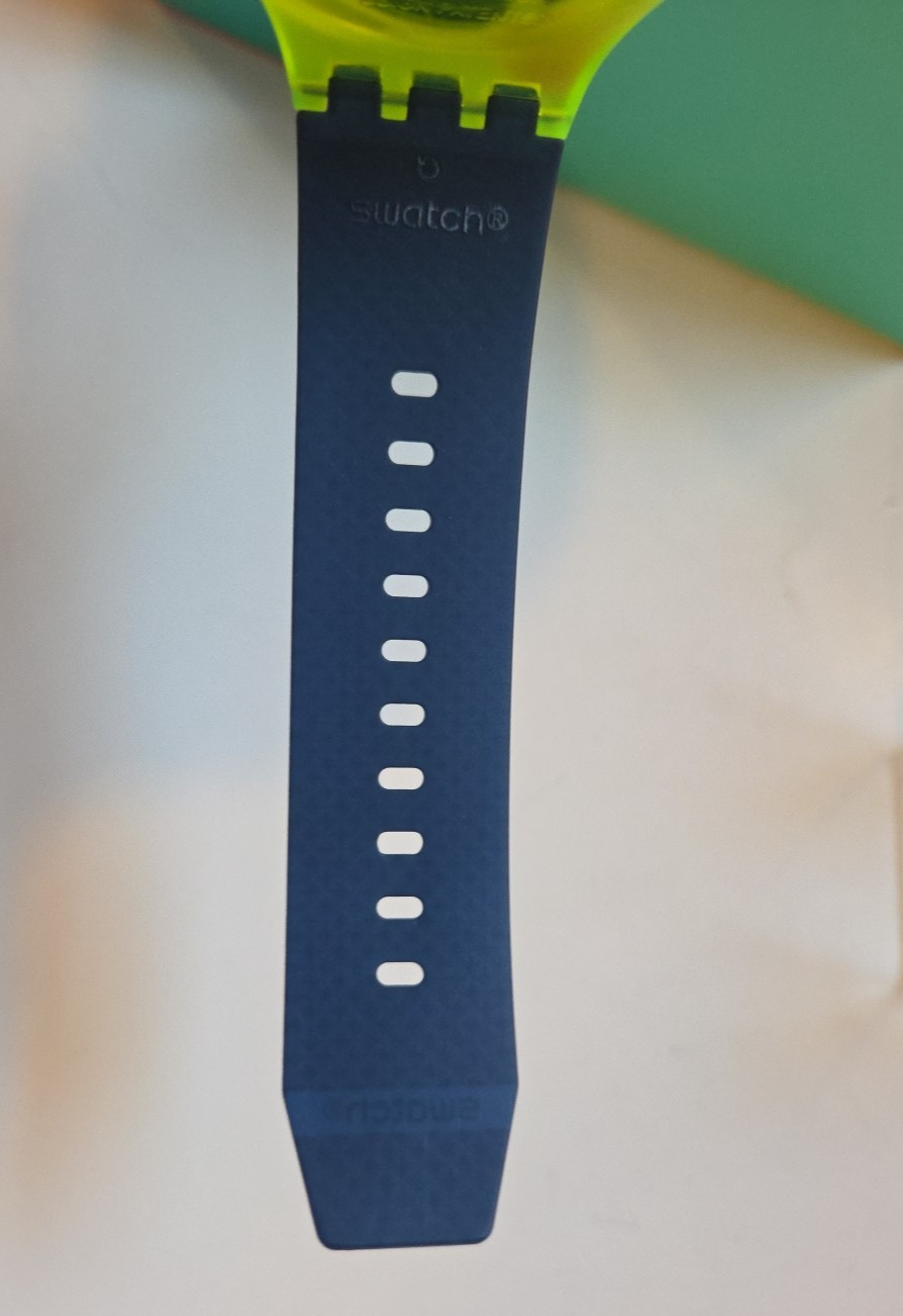 SWATCH NEON TO THE MAX Watch SB06J100 Big Bold Chronograph 2023 Swiss WR 100ft