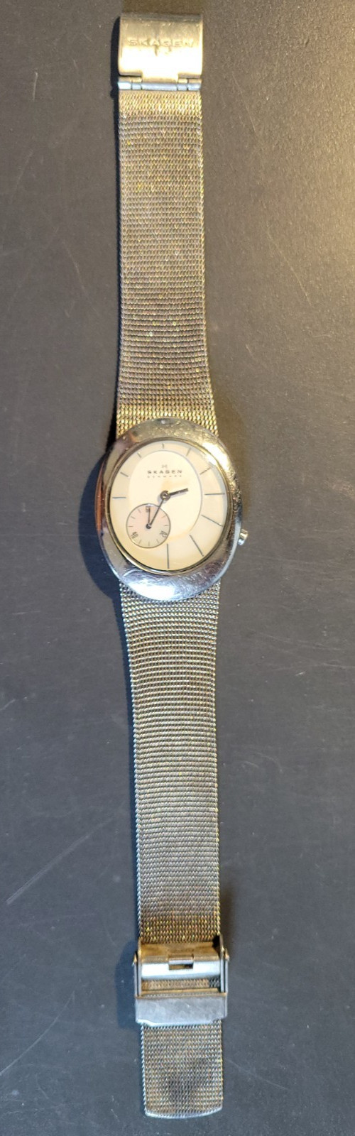 Vintage Skagen Women’s Watch Silver Stainless Steel 879SSS Oval Face MOP Subdial