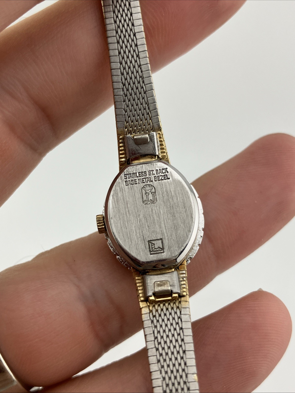Vtg Sutton Ladies 16mm Watch Two-Tone Diamond Bezel Adjustable -RUNS