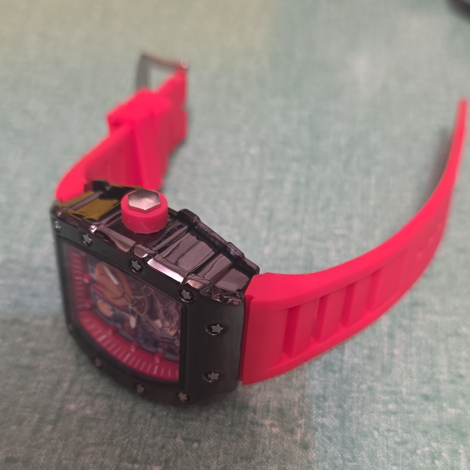 Analog Tonneau Wristwatch Multicolor/Red Dial Black Case Red Rubber Strap