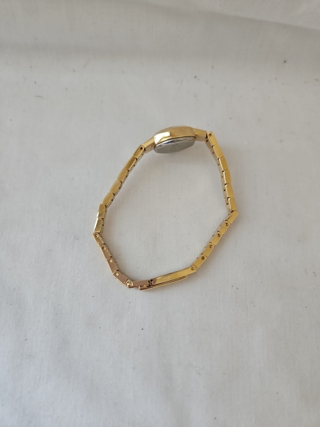Vintage Various Brands Watch Lot. Selling As Is For Parts Repair. UNTESTED