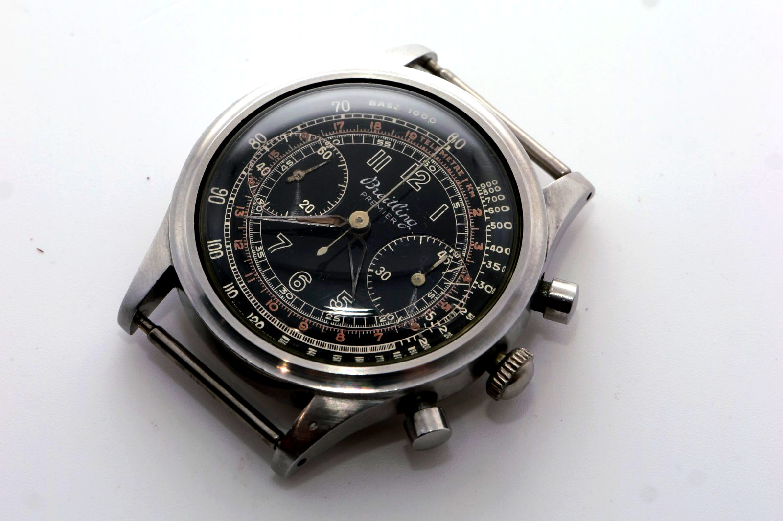 Breitling Premier two register Chrono Ref. 747. Venus caliber 150. Circa 1942.