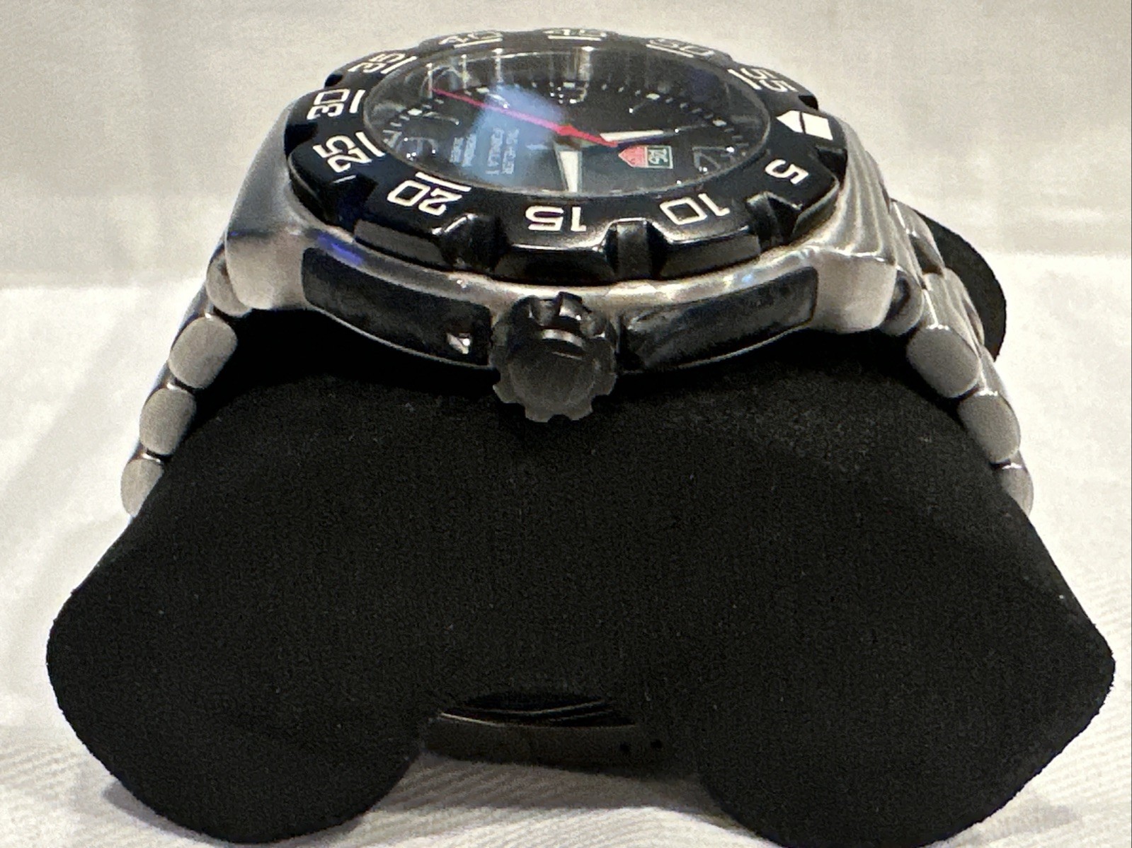 Tag Heuer Formula 1 WAH1110 Black Dial SS Quartz Watch w/ Travel Case
