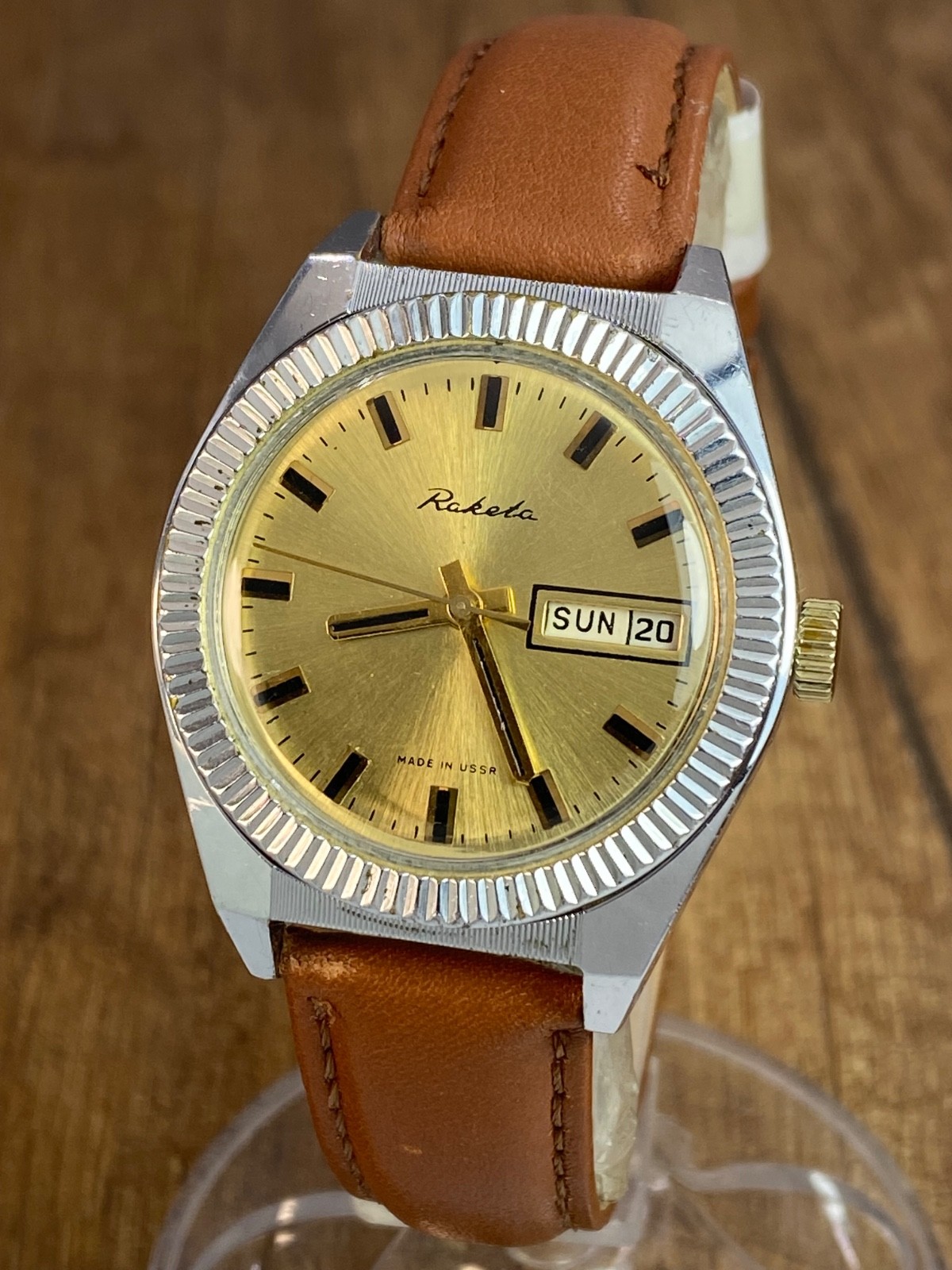 Raketa mechanical cal. 2628H vintage Soviet Era mens wristwatch USSR