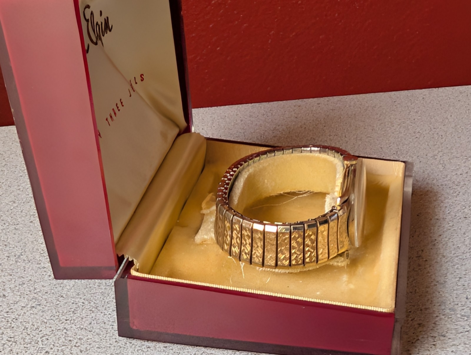 DEFECTIVE c1950 UNIQUE 23J ELGIN FUTURA MYSTERY DIAL WATCHINOUT BOX PAPE G3D