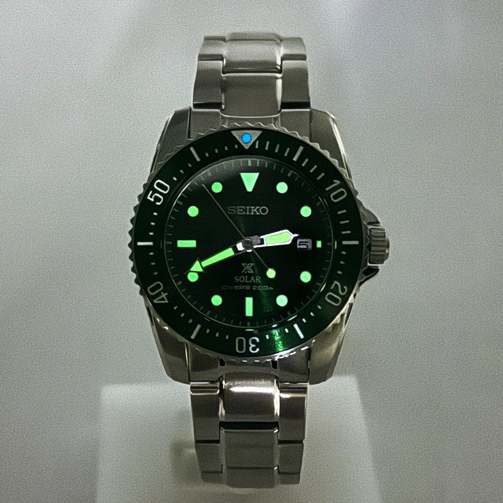 Seiko Prospex Sea Men’s Solar Green Dial Diver Stainless Watch SNE583