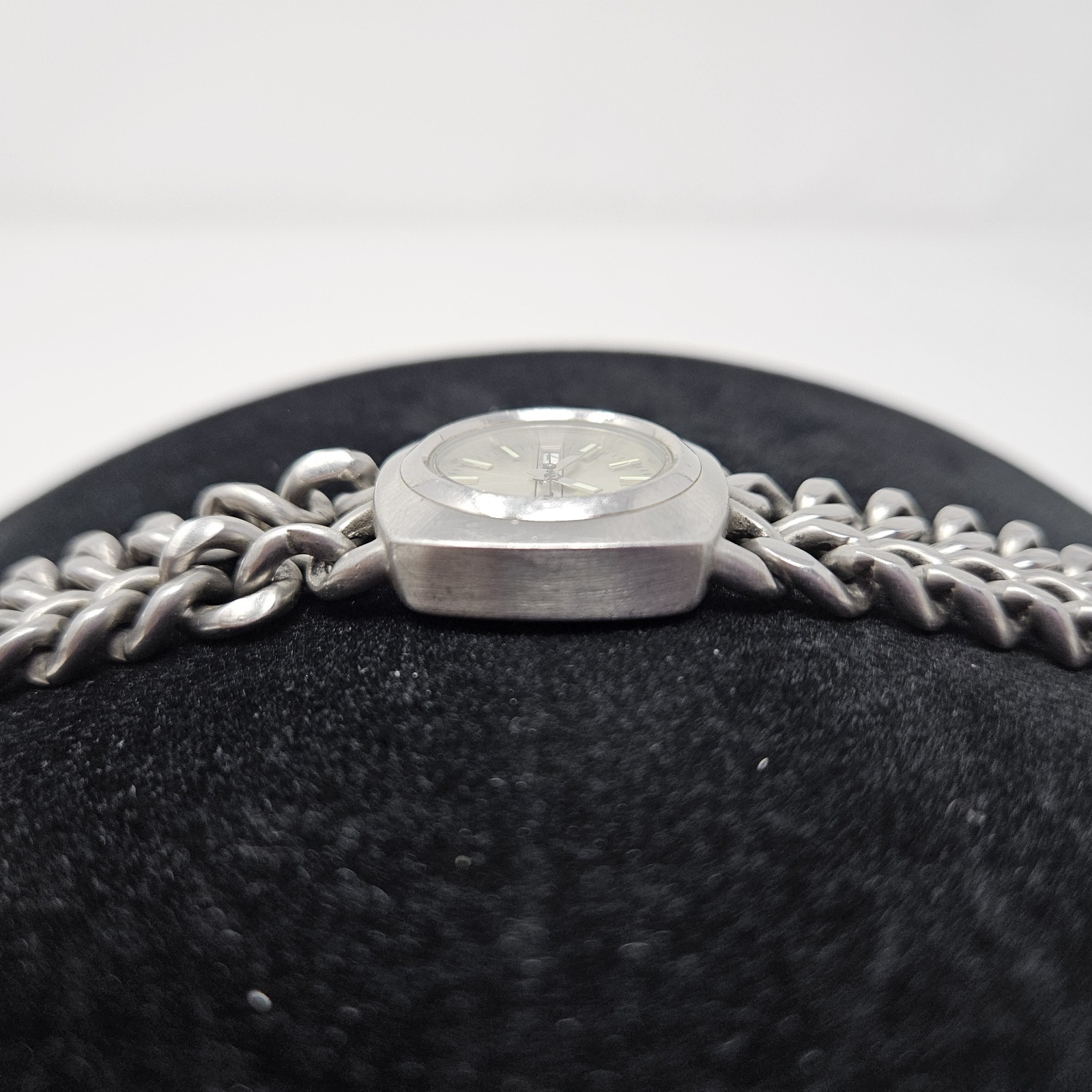 Vintage Diesel DZ-2086 Women’s Dual Chain Quartz Watch Japan 10 BAR Rara!!!