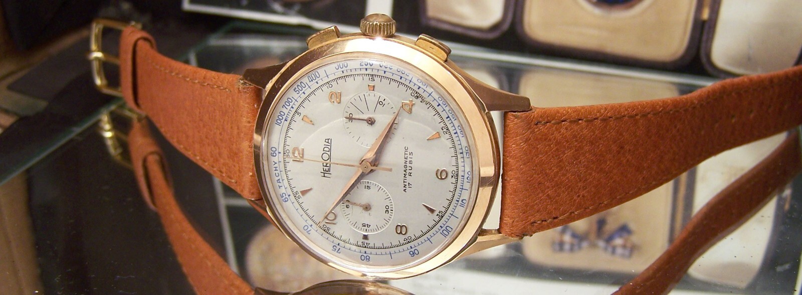 60’S SOLID 18K GOLD ANTIQUE VINTAGE 2 REG CHRONOGRAPH LEMANIA 1270 SWISS WATCH