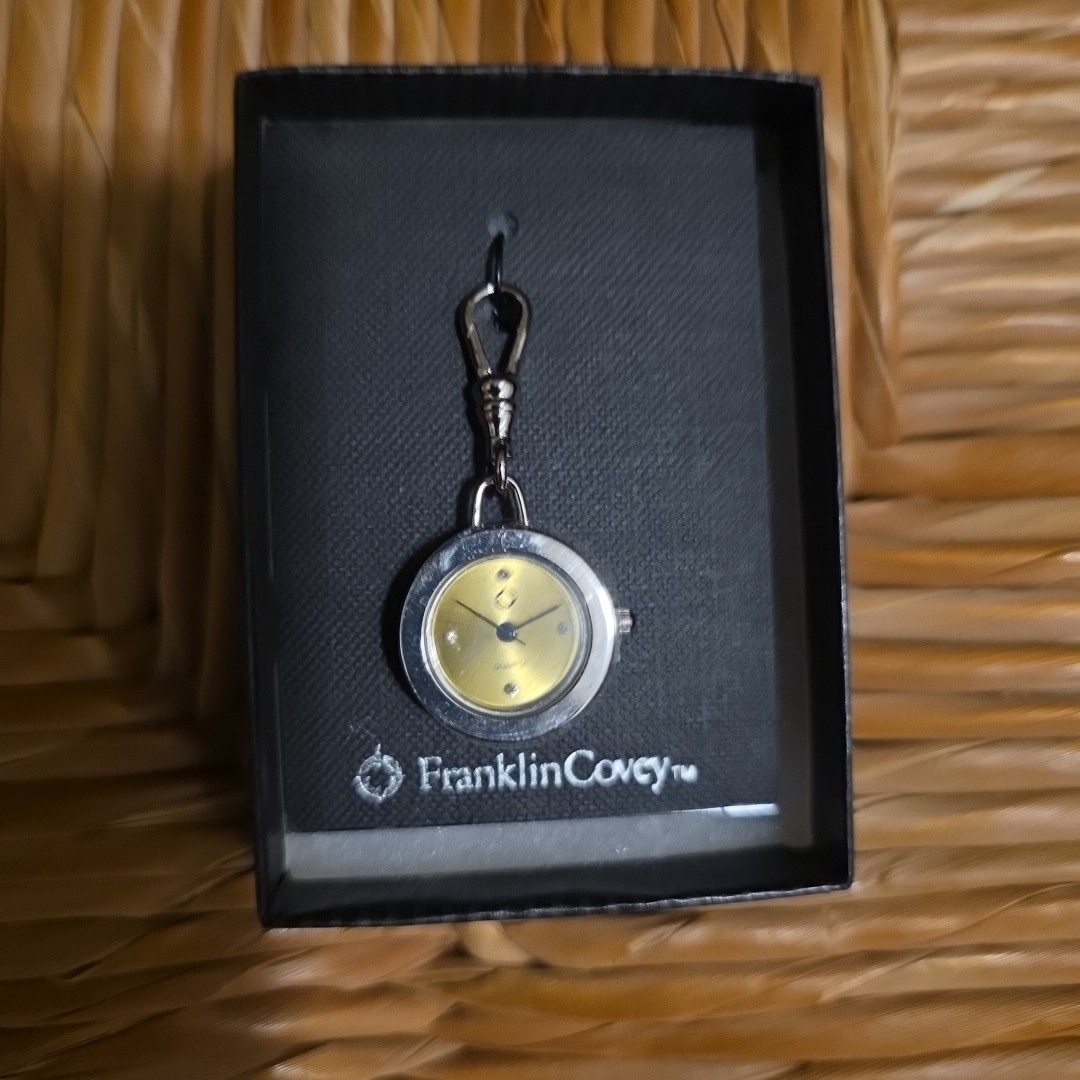 Franklin Covey Zipper Watch Pull Gold