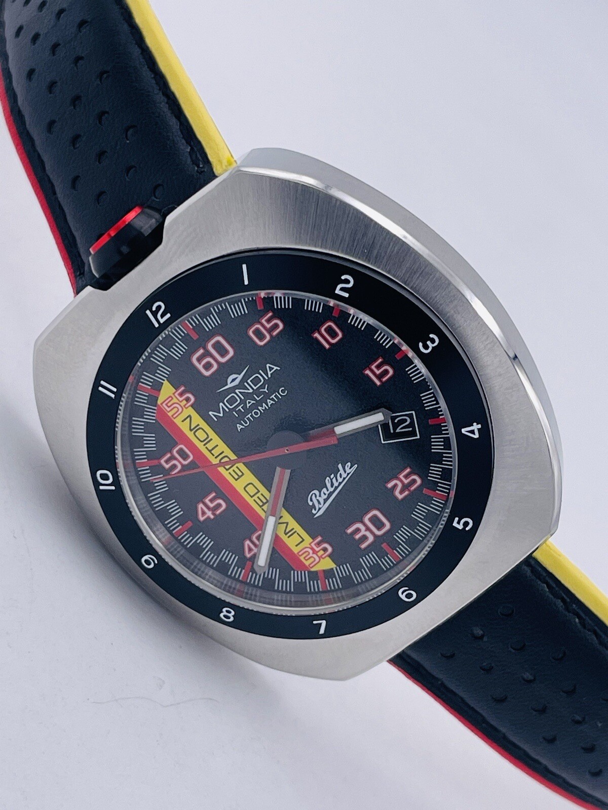 Watch Mondia Bolide Automatic Limited M815K/490 1 13/16in on Sale New