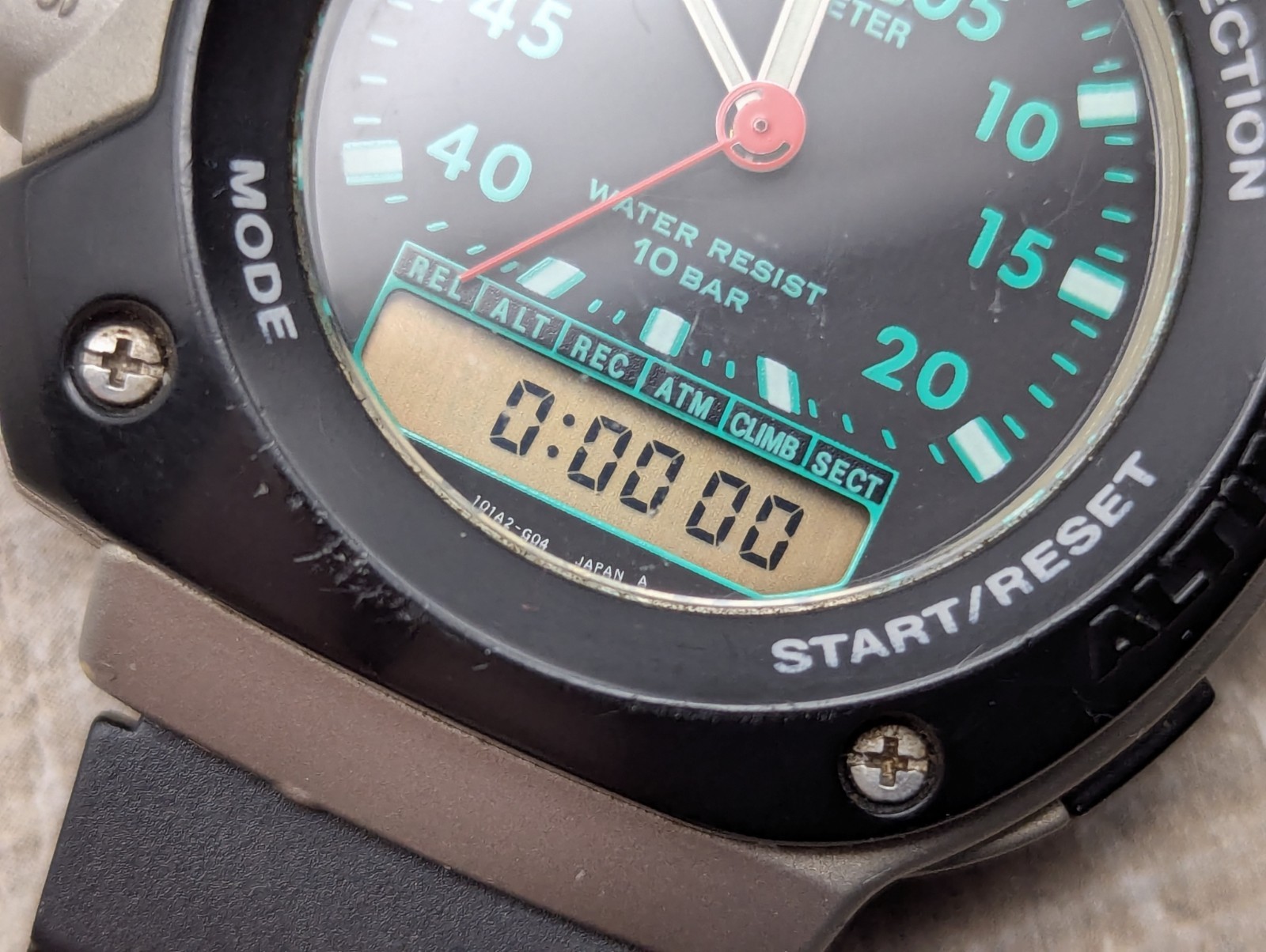 Casio APX-100 Altitude Sensor Men’s Digital Vintage Watch. Works Perfectly Rare