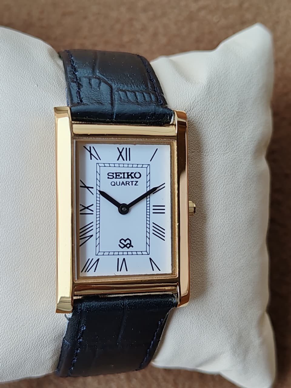 Seiko Vintage Slim Tank Quartz Roman Dail Men’s Watch