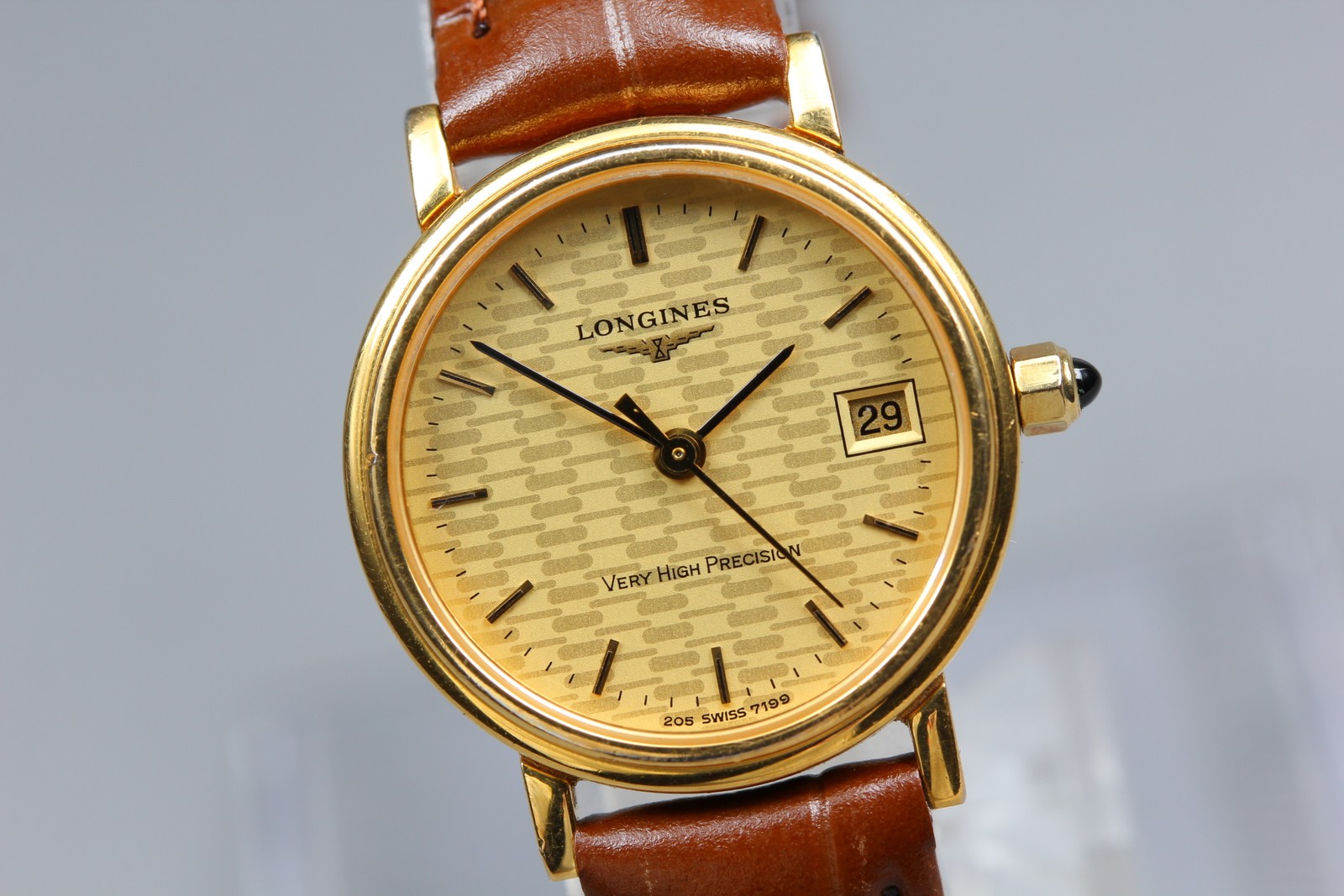 [Near MINT] Longines V.H.P 205.7199 23mm Gold Dial Qz Women’s watch From JAPAN