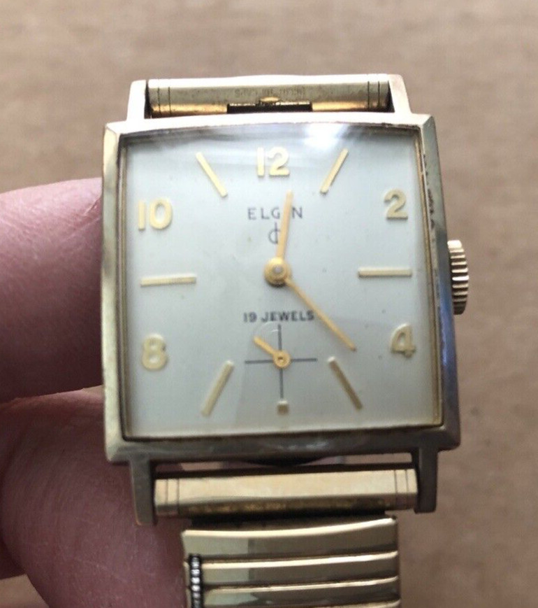Vintage ELGIN 19 Jewels Mens Wrist Watch 1OK Gold Filled Bezel Top Caps Calendar