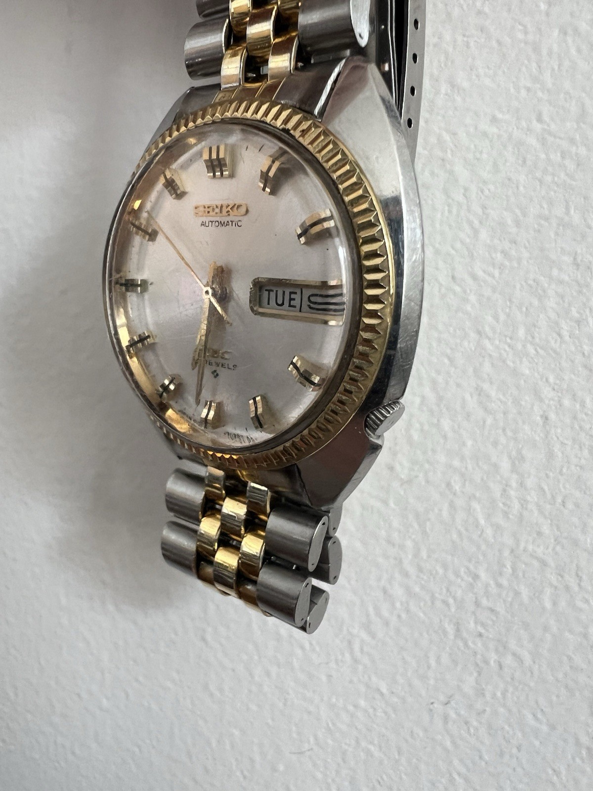 Vintage 1971 Seiko DX Automatic Day Date 6106-7047 Two Tone Jubilee Running