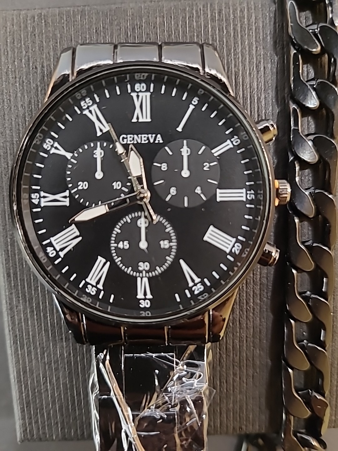 Geneva Men’s Gloss Black Watch With Bracelet