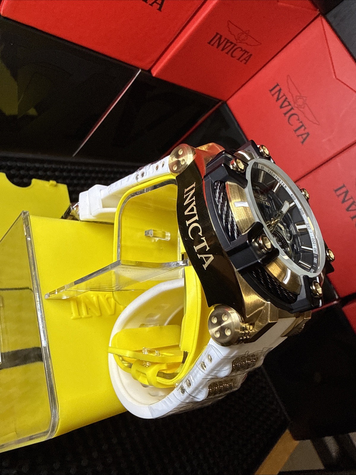 Invicta Bolt 52m 49806