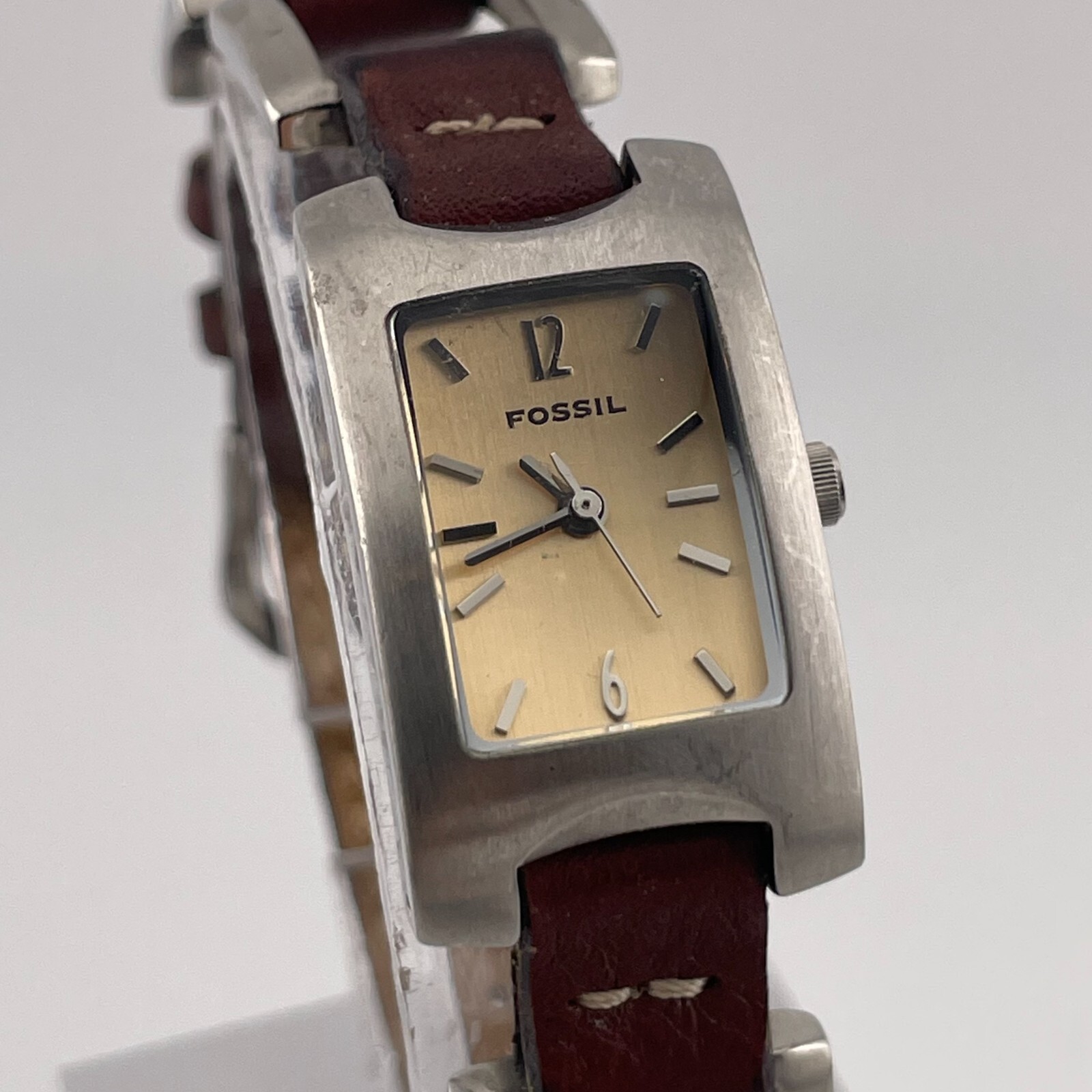 Fossil F2 Watch Womens 18mm Case Stainless Steel Leather Band Quartz Analog