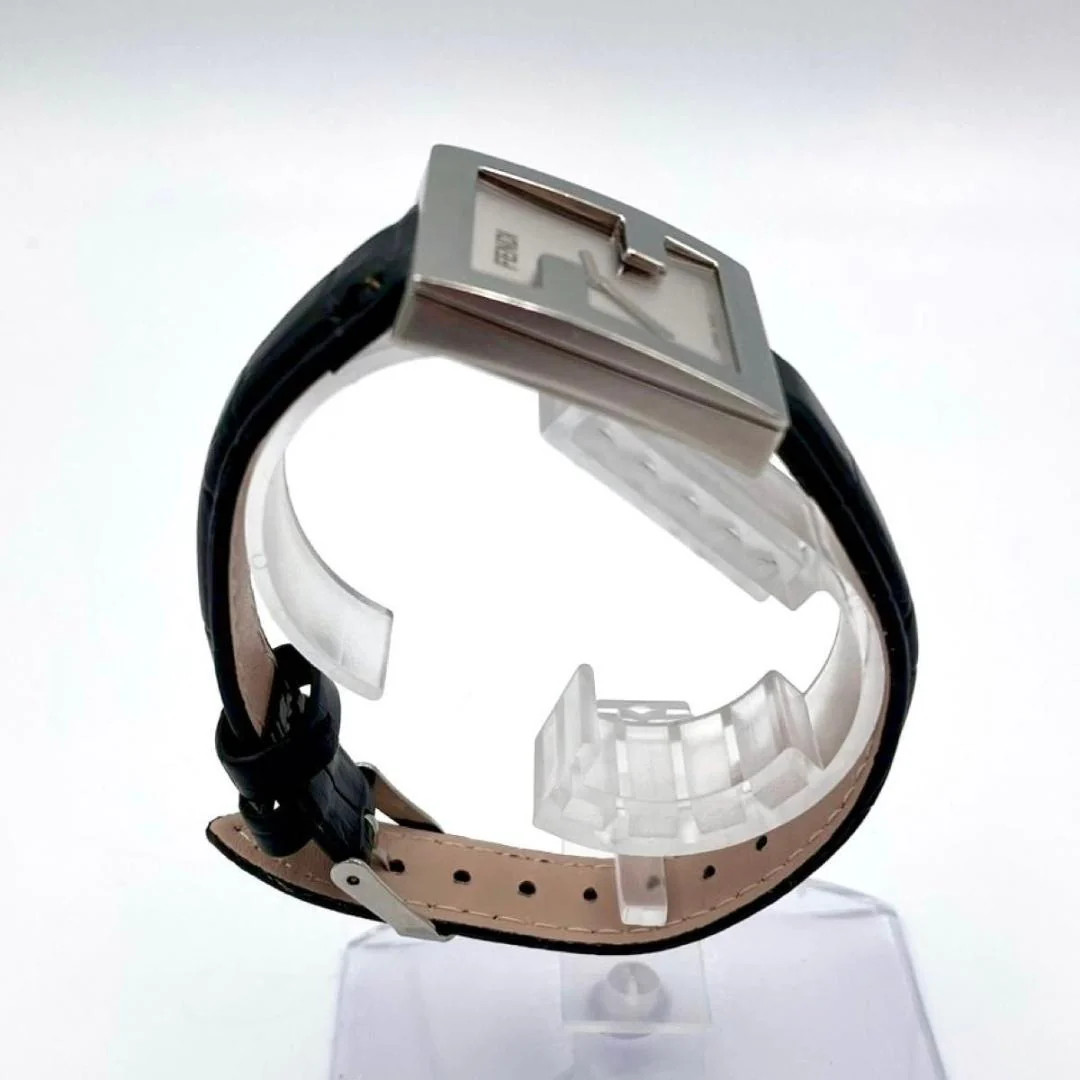 FENDI 4000L Ladies Quartz Square Gold Tone Silver Dial 31mm Watch