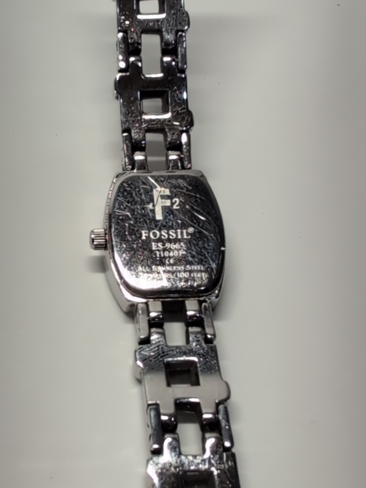 Fossil F2 ES9665 Wrist Watch for Women Stainless Steel New Battery