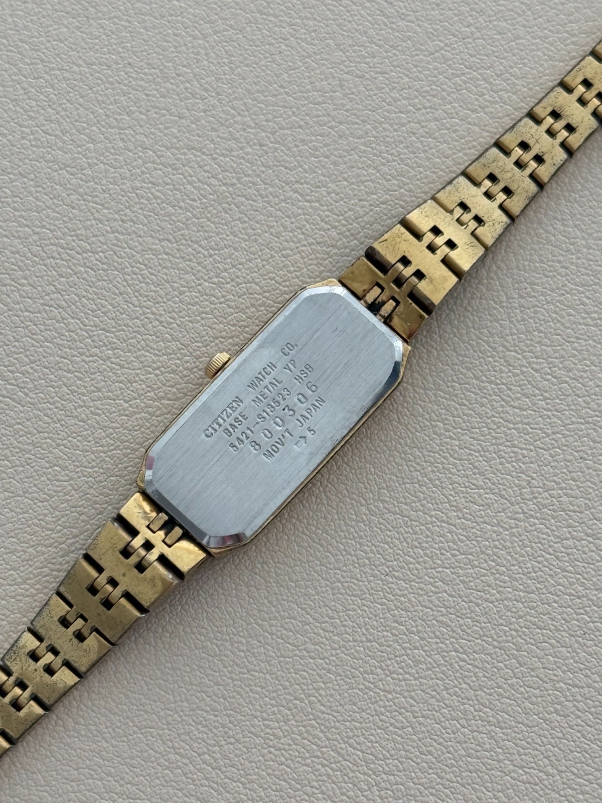 Vintage Citizen Quartz Ladies Gold Tone Watch 5421-S18523 Rectangular Dial 13mm